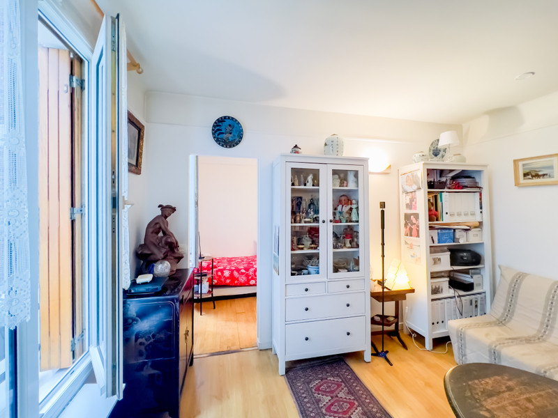 French property for sale in Paris 14e Arrondissement, Paris - €250,000 - photo 4