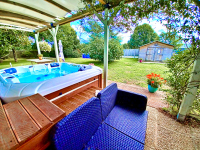 French property for sale in Nivillac, Morbihan - €399,190 - photo 3