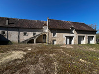 Chateau à vendre à Saint-Loup-des-Chaumes, Cher - 995.000 € - photo 3