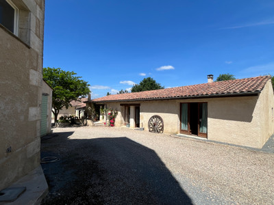 French property for sale in Les Lèves-et-Thoumeyragues, Gironde - €498,200 - photo 3