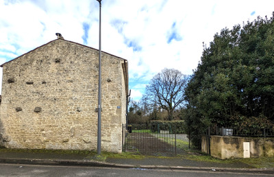French property for sale in Le Langon, Vendée - €99,999 - photo 1