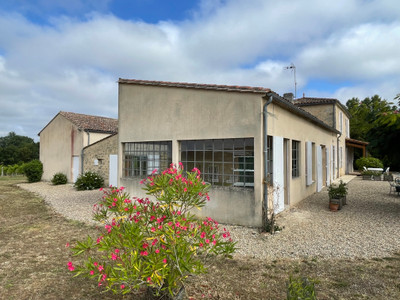 French property for sale in Blasimon, Gironde - €449,000 - photo 3