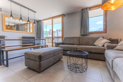 French property for sale in Les Deux Alpes, Isère - €657,000 - photo 9