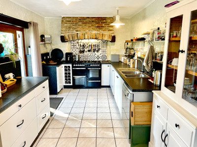 French property for sale in Saint-Denis-de-Gastines, Mayenne - €475,000 - photo 4