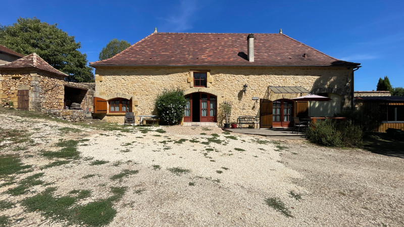French property for sale in Lalinde, Dordogne - €494,000 - photo 2