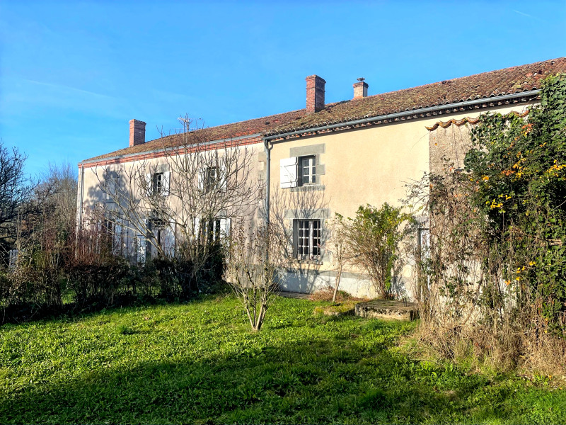 Propriété à vendre à Val-d'Oire-et-Gartempe, Haute-Vienne - 141 700 €
