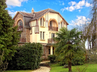Maison à vendre à Bagnoles de l'Orne Normandie, Orne, Basse-Normandie, avec Leggett Immobilier