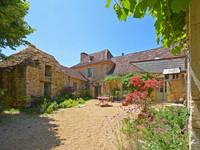 Propriété à vendre à Saint-Germain-des-Prés, Dordogne - 315 000 € - photo n°2