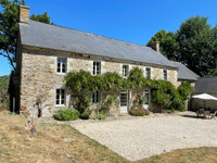 Propriété à vendre à Plouguenast-Langast, Côtes-d'Armor - 477 000 € - photo n°1
