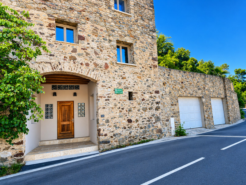 Propriété à vendre à Roquebrun, Hérault - 511 000 €