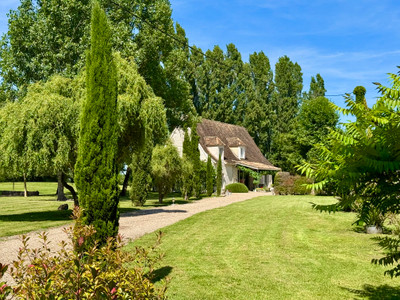 French property for sale in Montaut, Dordogne - €399,000 - photo 1