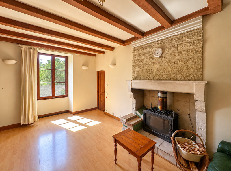 French property for sale in Saint-Georges-de-Longuepierre, Charente-Maritime - €114,450 - photo 5