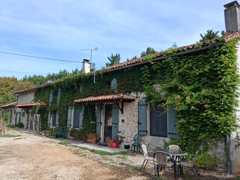 French property for sale in Civray, Vienne - €304,950 - photo 0