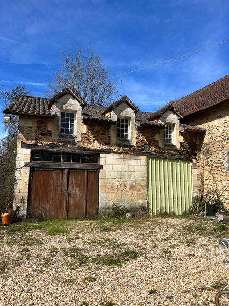 French property for sale in Thiviers, Dordogne - &#8364;424,000 - photo 3