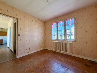 French property for sale in Saint-Junien, Haute-Vienne - €194,400 - photo 6