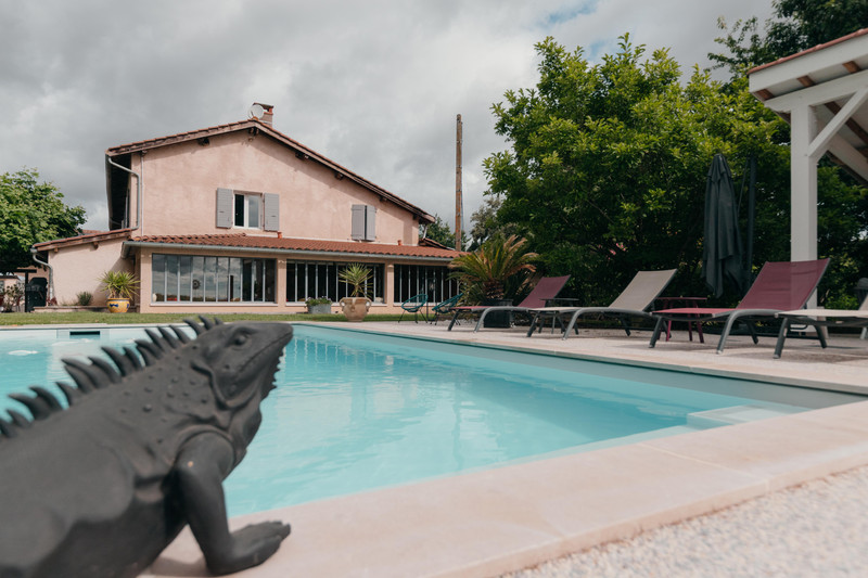 Propriété à vendre à Taponas, Rhône - 920 000 €