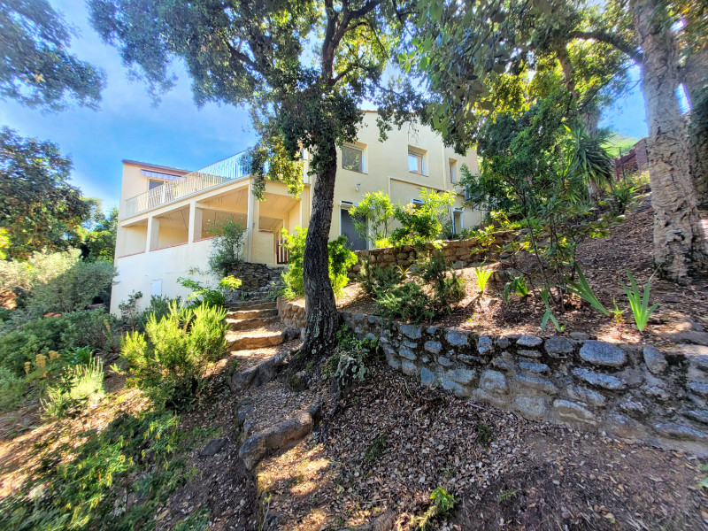 French property for sale in Le Boulou, Pyrénées-Orientales - €427,000 - photo 1