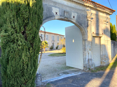 French property for sale in Bellevigne, Charente - €848,000 - photo 5