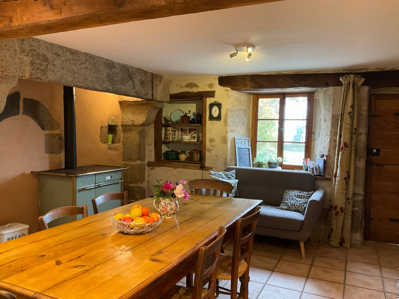 French property for sale in Cressat, Creuse - €299,600 - photo 2