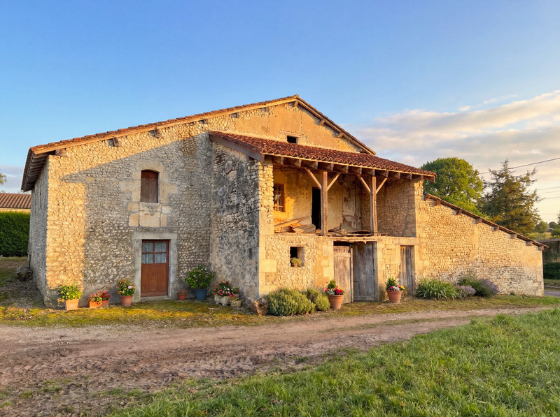 Propriété à vendre à Saint-Romain, Charente - 46 600 €