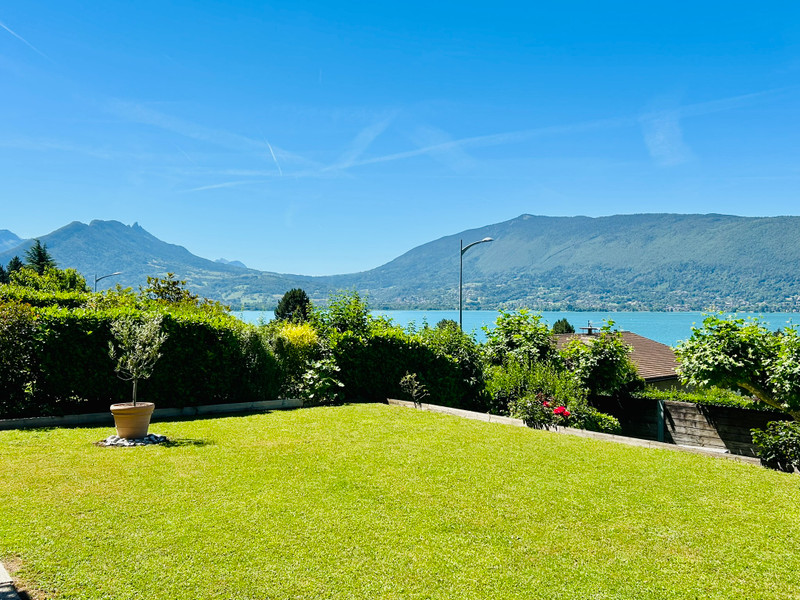 French property for sale in Veyrier-du-Lac, Haute-Savoie - €980,000 - photo 1