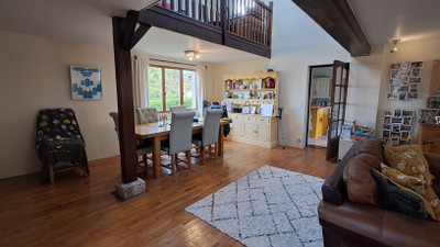 French property for sale in Cherval, Dordogne - €299,999 - photo 2