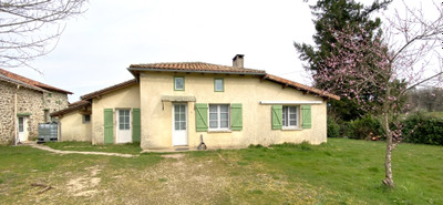 Maison à vendre à Busserolles, Dordogne, Aquitaine, avec Leggett Immobilier