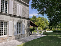 Propriété à vendre à Jarnac, Charente - 472 500 € - photo n°2
