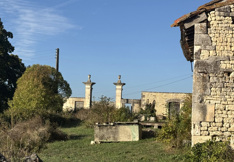 French property for sale in Lignières-Sonneville, Charente - €224,700 - photo 8