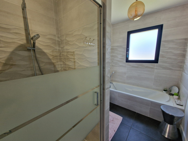 French property for sale in Pompignac, Gironde - €545,000 - photo 9