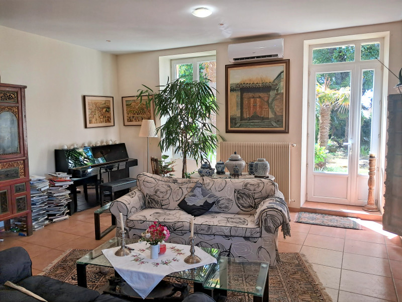 French property for sale in Samonac, Gironde - €299,900 - photo 4