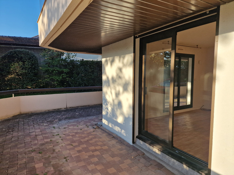 French property for sale in Le Bouscat, Gironde - €162,000 - photo 2