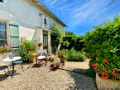 French property for sale in Bellon, Charente - €162,000 - photo 1
