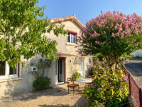Maison à vendre à Val-de-Bonnieure, Charente - 93.500 € - photo 1