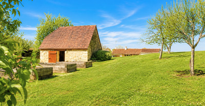 French property for sale in Sarlat-la-Canéda, Dordogne - €556,000 - photo 2