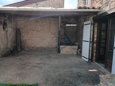 French property for sale in Rom, Deux-Sèvres - €167,400 - photo 7