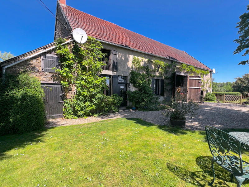 French property for sale in Crozon-sur-Vauvre, Indre - €224,700 - photo 0