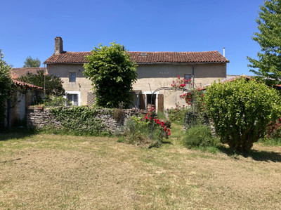 Maison à vendre à Mauprévoir, Vienne, Poitou-Charentes, avec Leggett Immobilier
