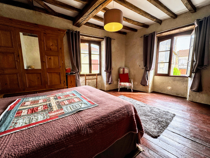 French property for sale in Saint-Séverin, Charente - €249,000 - photo 5