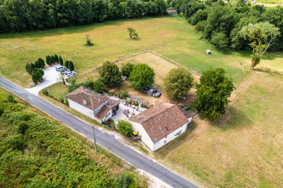 Maison à vendre à Combiers, Charente, Poitou-Charentes, avec Leggett Immobilier