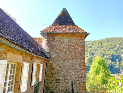 French property for sale in Lapleau, Corrèze - €518,000 - photo 9