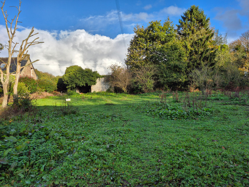 French property for sale in Glomel, Côtes-d'Armor - €41,600 - photo 2