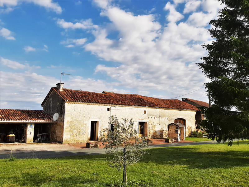 Maison à vendre à Chapdeuil, Dordogne - 159 000 € - photo 1 Maison à vendre à Chapdeuil, Dordogne - 159 000 € - photo 1