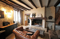 Maison à vendre à Saint-Laurent-de-Céris, Charente - 299.600 € - photo 5