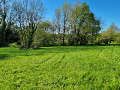 French property for sale in Brigueuil, Charente - €194,400 - photo 11