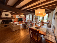 Maison à vendre à Saint-Georges-les-Landes, Haute-Vienne - 150.000 € - photo 2