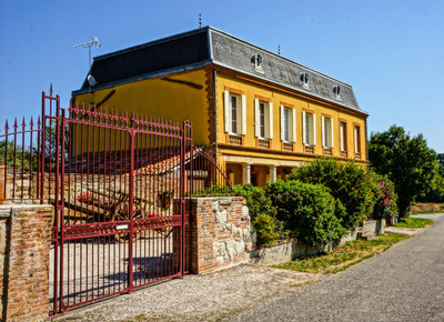 Maison à vendre à Beaumont-de-Lomagne, Tarn-et-Garonne, Midi-Pyrénées, avec Leggett Immobilier