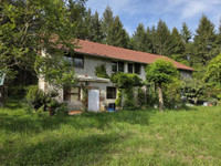 Maison à vendre à Loddes, Allier - 157.500 € - photo 1