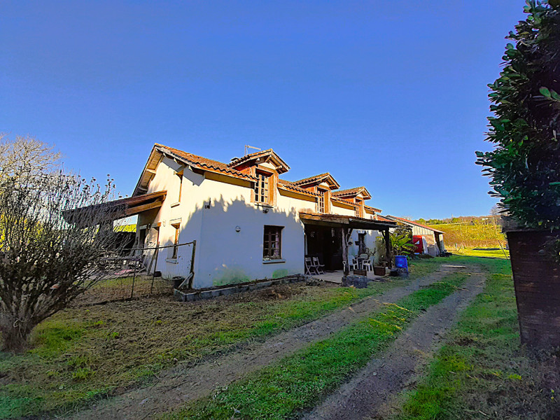 Maison à vendre à Saint-Paul-Lizonne, Dordogne - 158.050 € - photo 1