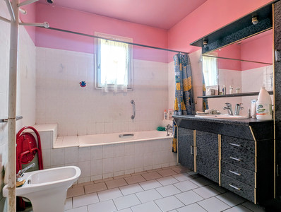 French property for sale in Châlus, Haute-Vienne - €122,080 - photo 7